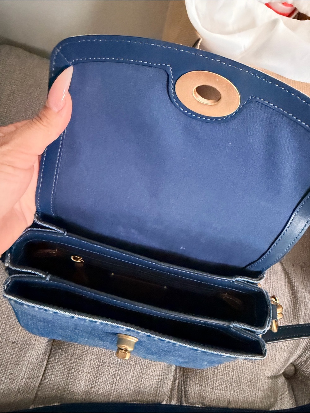 Coach tabby chain Denim Crossbody with Gold Turnlock and Navy Trim - Picture 2 of 5